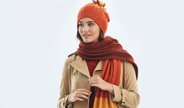 Women's Knit Scarf and Hat Free Pattern